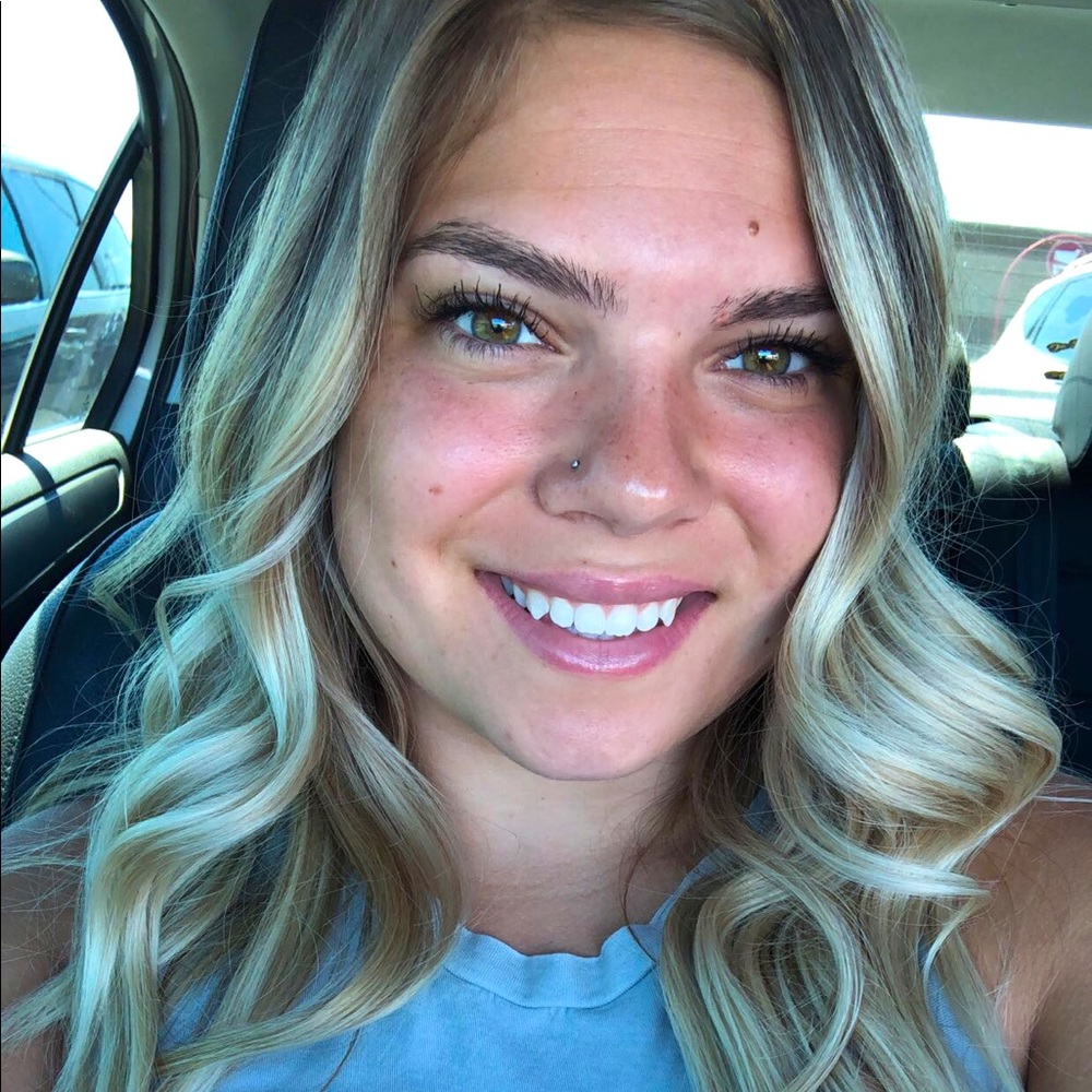 Meet your Posher, Brianna